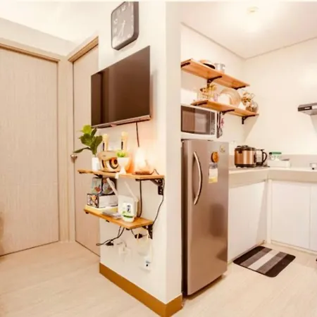 2 Bedroom Condo Trees Residences Netflix Games Karaoke