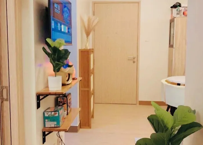 Apartment 2 Bedroom Trees Residences Netflix Games Karaoke *